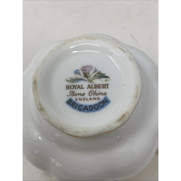 Royal Albert Brigadoon Blue Thistles Cream Pitcher Creamer Bone China England - Picture 7 of 9